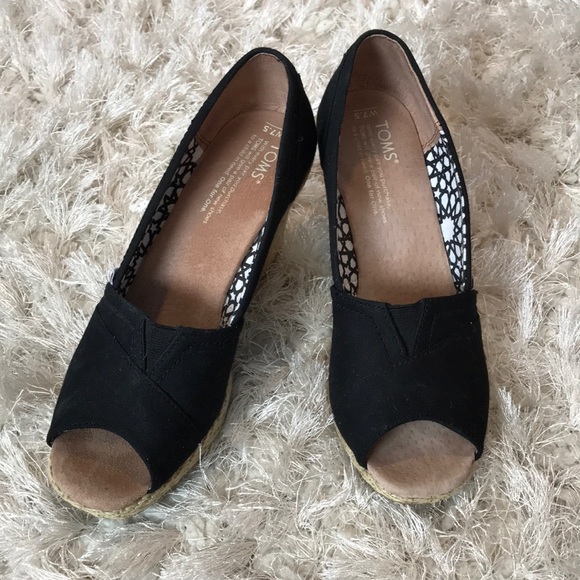 Toms classic black canvas wedge open toe heeled sandals size 7.5